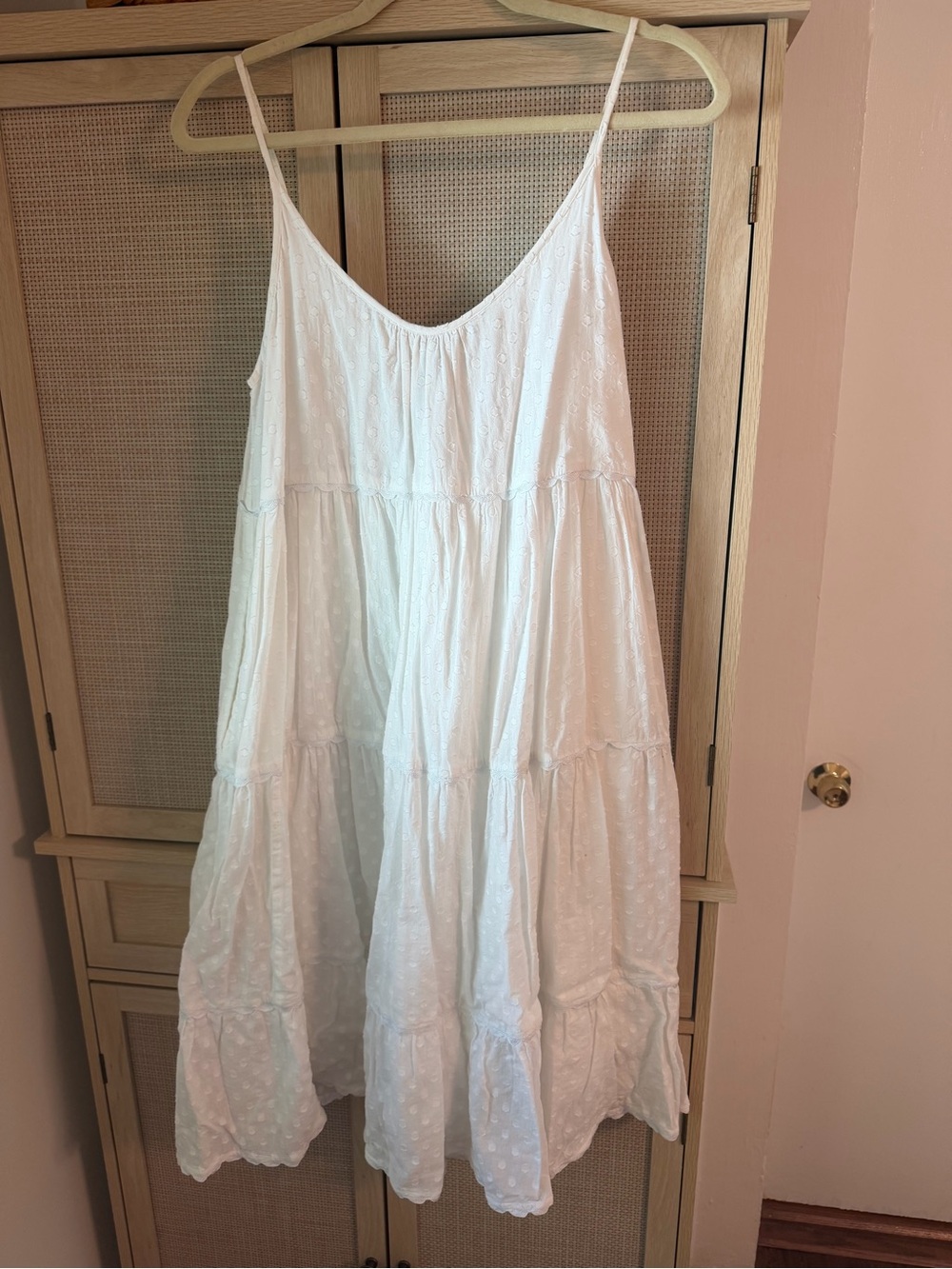 Women’s White Midi Tiered Sundress - Sleeveless Spaghetti Strap